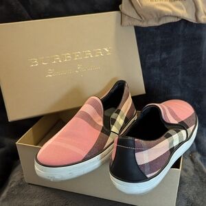 Burberry shoe